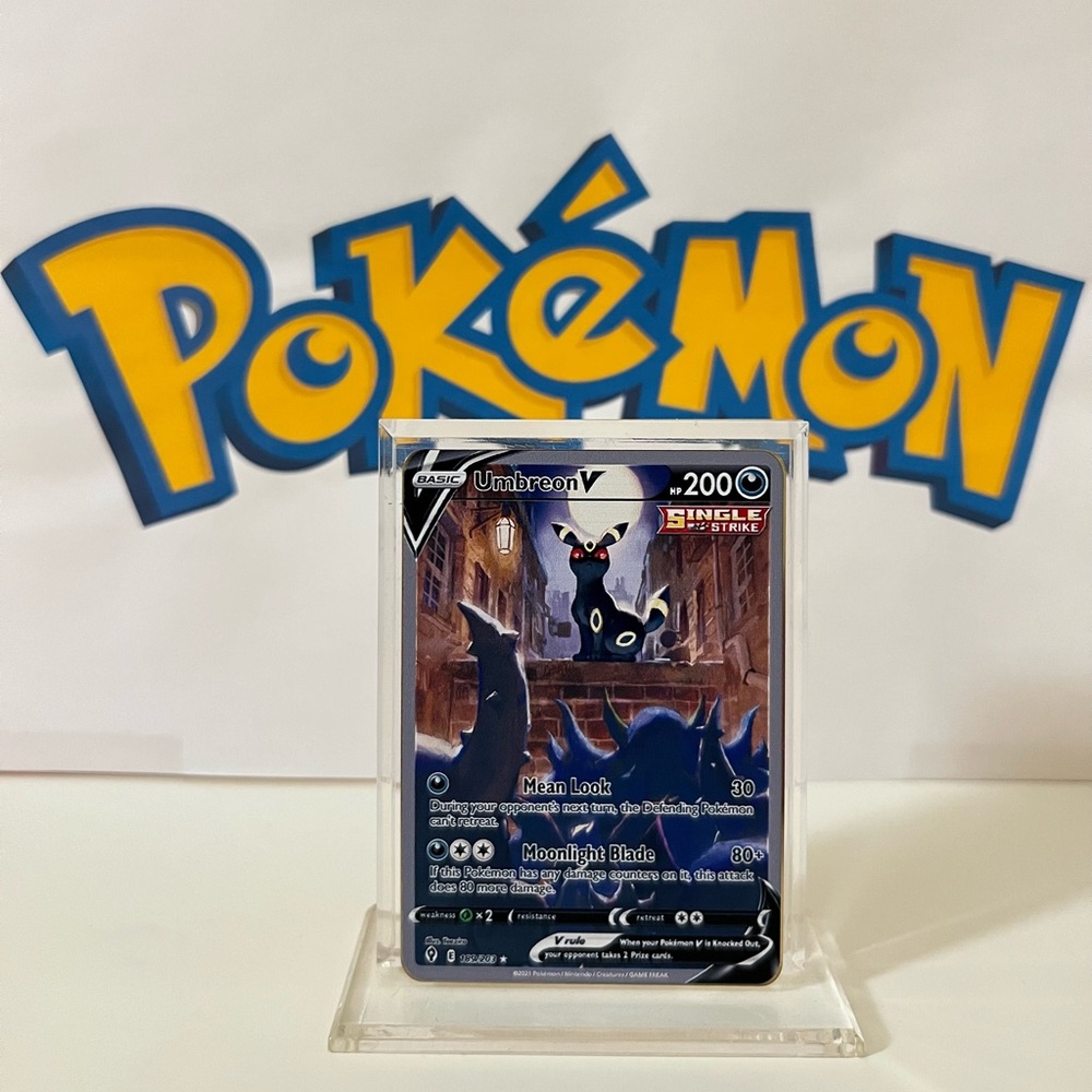 Pokémon Umbreon V 189/203 Evolving Skies - Metal Gold Card Rare